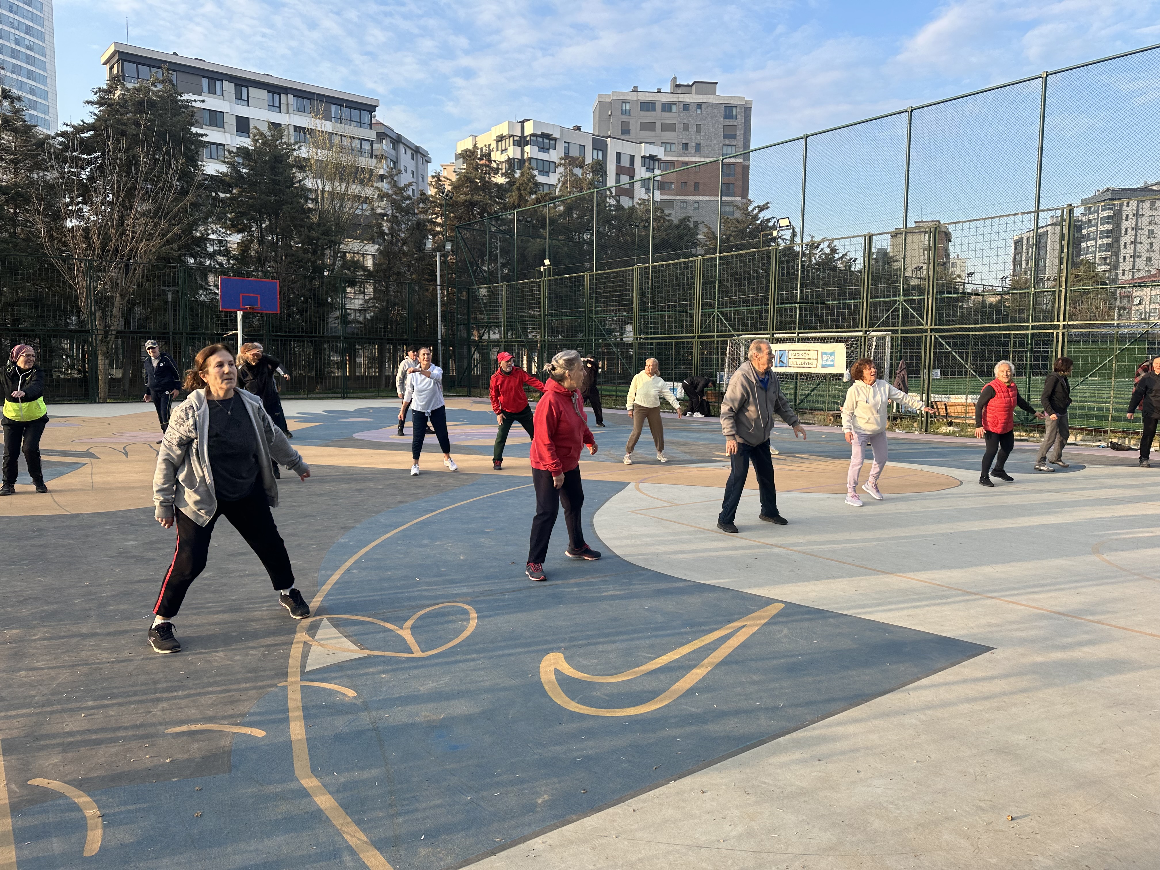 Kadıköylüler güne sabah sporuyla başlıyor